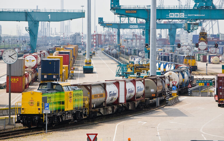 Rotterdam Rail Feeding